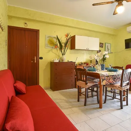 2 Bedroom Stunning In Apartment *