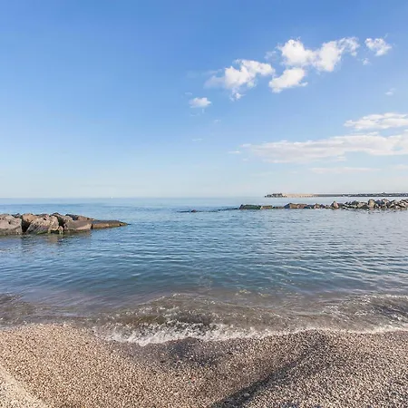 Lägenhet 2 Bedroom Stunning In *